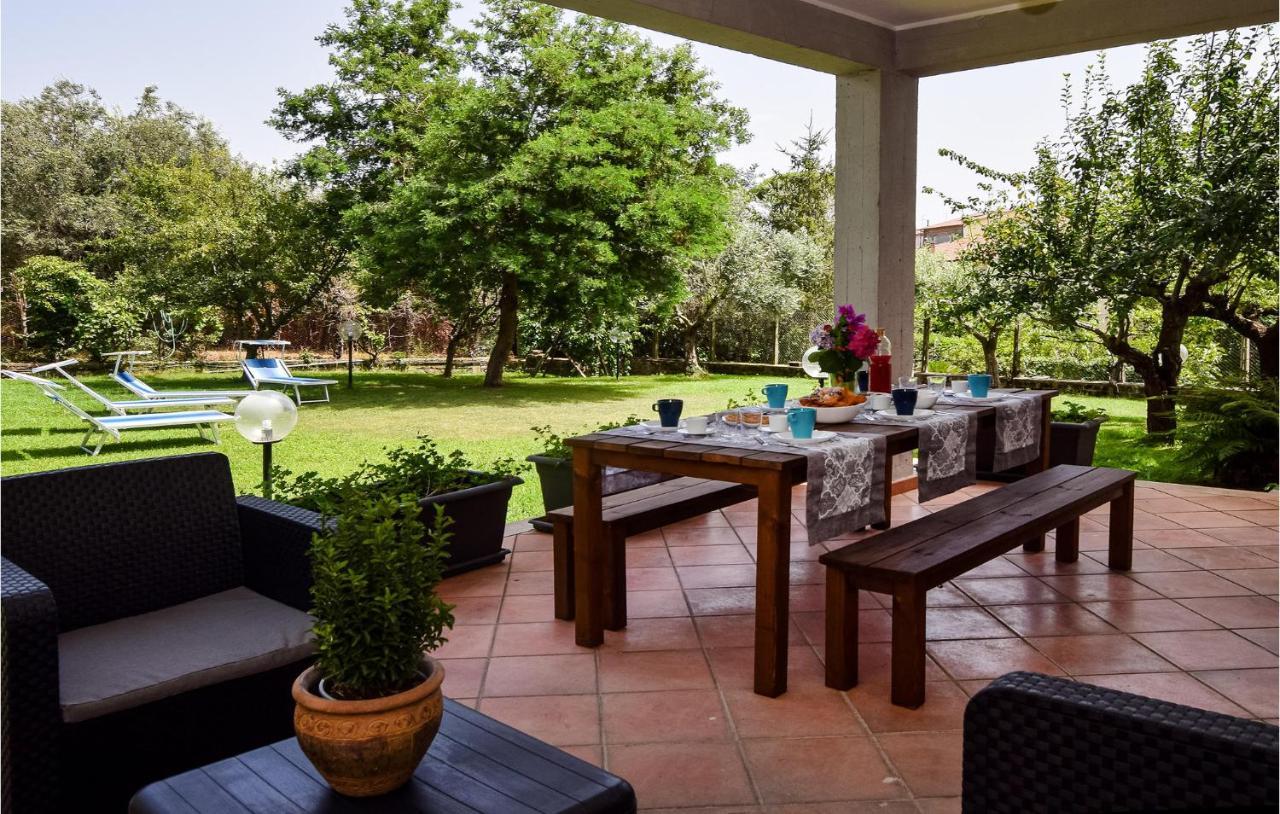 Cozy Home In Anguillara Sabazia With Kitchenette Kültér fotó